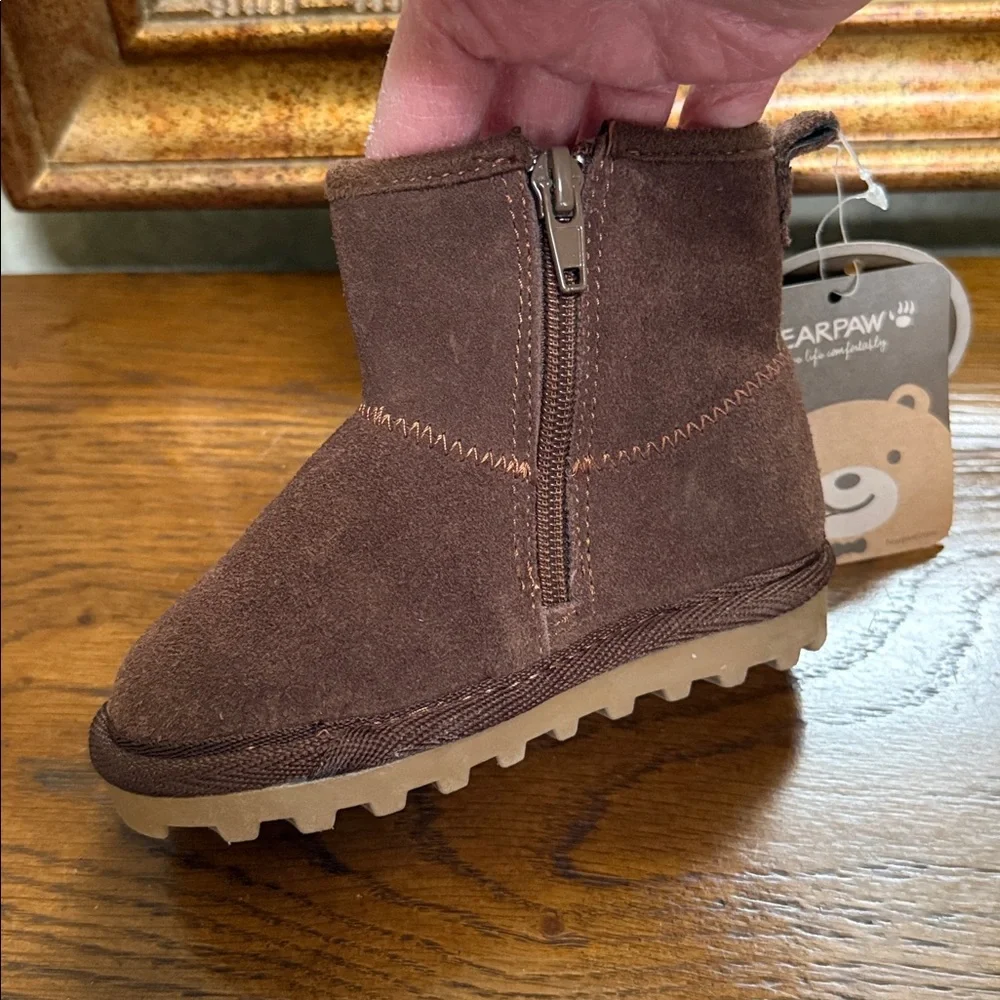 BearPaw cozy durable